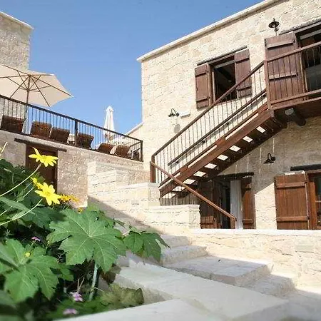 Leonidas Village * Γουδί